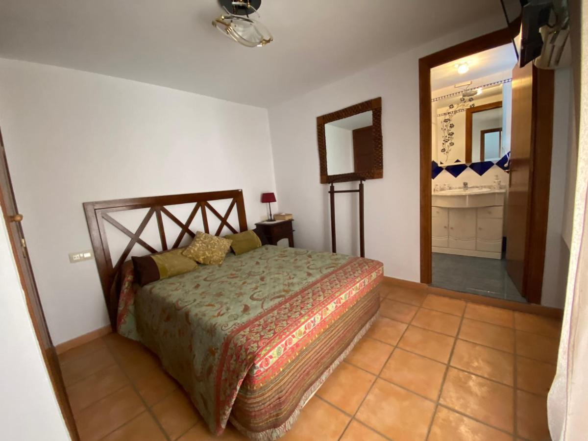 カサジャ・デ・ラ・シエラApartamento Rural Casa Monteアパートメント エクステリア 写真