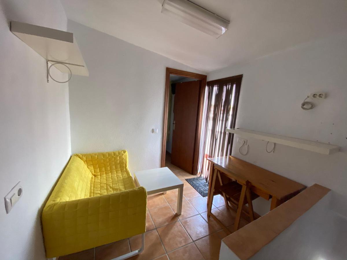 カサジャ・デ・ラ・シエラApartamento Rural Casa Monteアパートメント エクステリア 写真
