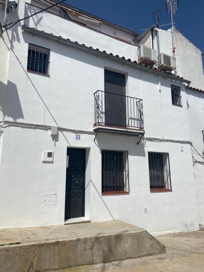 カサジャ・デ・ラ・シエラApartamento Rural Casa Monteアパートメント エクステリア 写真