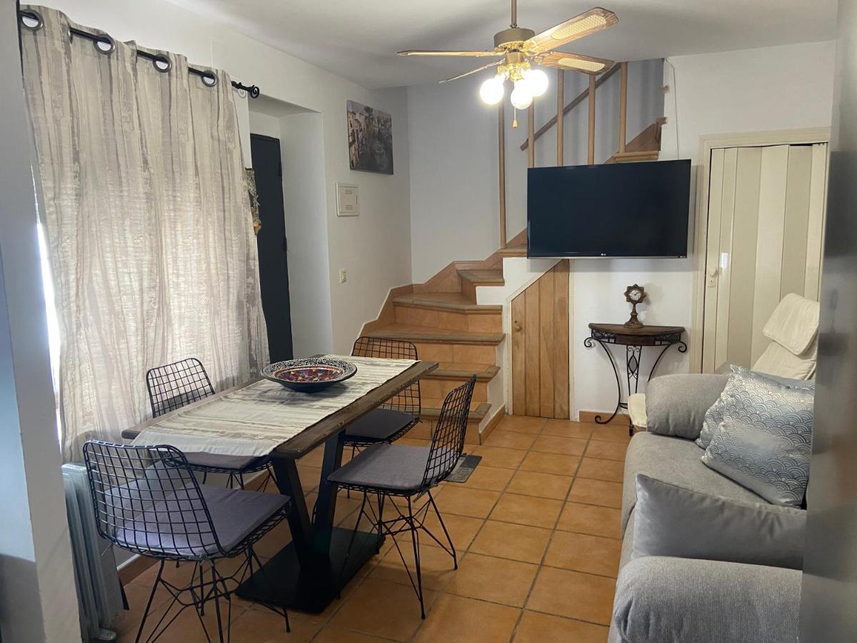 カサジャ・デ・ラ・シエラApartamento Rural Casa Monteアパートメント エクステリア 写真
