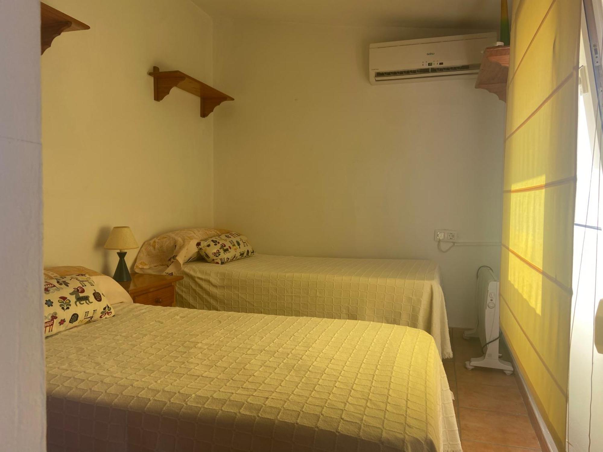 カサジャ・デ・ラ・シエラApartamento Rural Casa Monteアパートメント エクステリア 写真